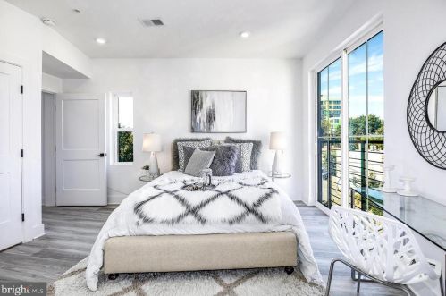 759 18th St, Washington DC 20009-1813 exterior