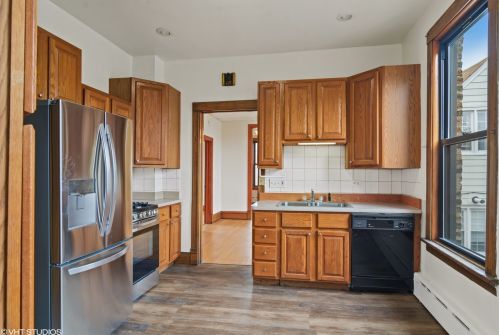 2147 Dickens Ave, Chicago IL 60639-3433 exterior