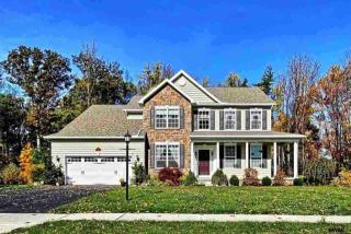 23 Alexander Dr, Hanover, PA 17331-7873