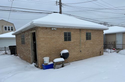 5819 Addison St, Chicago, IL 60634-4359