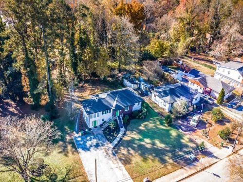 2100 Cascade Rd, Atlanta GA 30311-2830 exterior