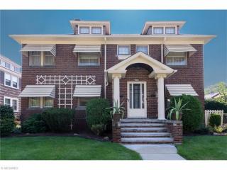 1035 Dillewood Rd, Cleveland, OH 44119-2911