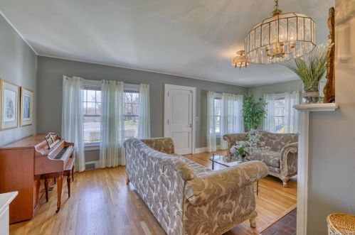 176 Highland Ave, Middletown NY exterior