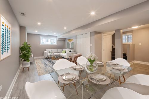 7215 Ridgeland Ave, Chicago IL 60649-2808 exterior