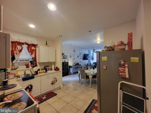 3535 8th St, Philadelphia PA 19140-4418 exterior