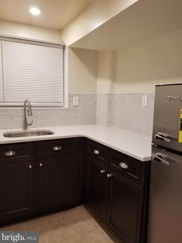 254 Gorgas Ln, Philadelphia PA  19119-2509 exterior