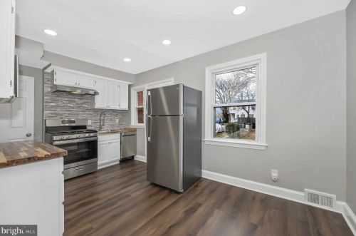 4528 Eads Pl, Washington, DC 20019-4763