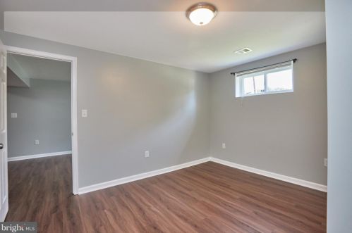 1007 Venice Dr, Silver Spring MD 20904-2065 exterior