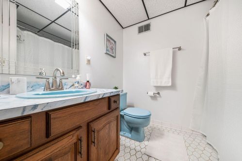 6129 Old Log Trl, Kalamazoo MI  49009-8032 exterior