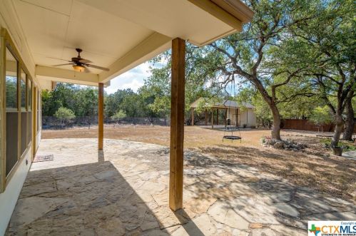 578 Winding River Ln, Spring Branch TX 78070-6382 exterior