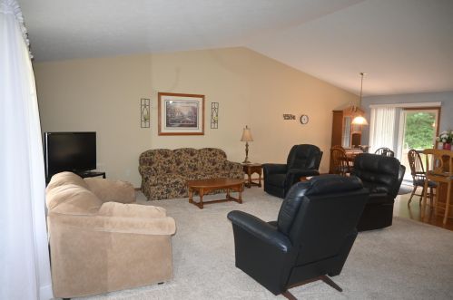 346 Densmore St, Meskegon MI 49442-1511 exterior