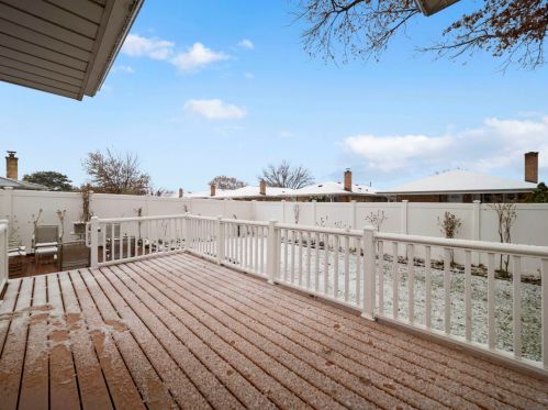 7619 Argyle St, Chicago IL 60640-3307 exterior