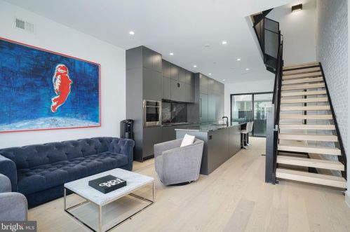 775 Cleveland St, Philadelphia PA  19146-1811 exterior