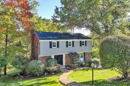 209 Grandview Dr, Pittsburgh, PA 15215-1515