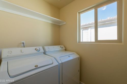 1847 Dunbar Dr, Phoenix AZ  85042-6856 exterior