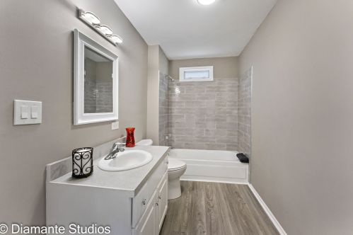 656 Garnsey Ave, Joliet IL 60432-1974 exterior