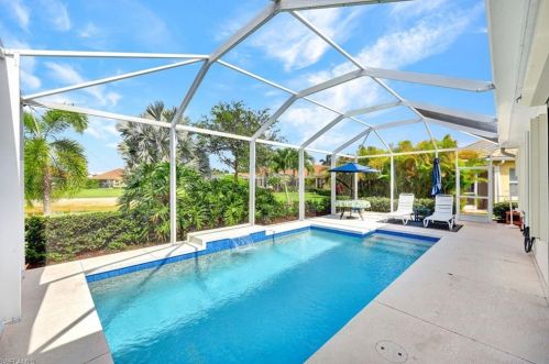 14534 Manchester Dr, Naples FL 34114-8657 exterior