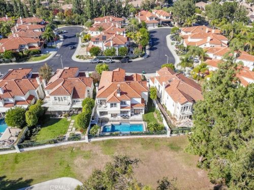 12080 Riviera, Tustin CA  92782-1203 exterior