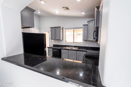 4523 24 Dr, Phoenix AZ 85041-2011 exterior