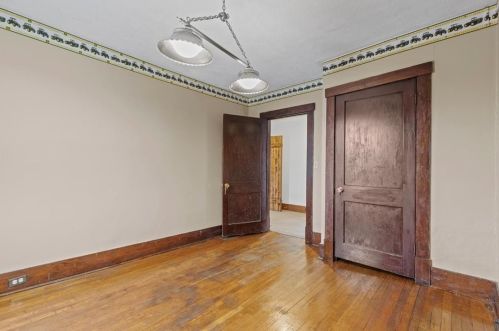 10 Amherst Ave, Pittsburgh PA 15229-1536 exterior