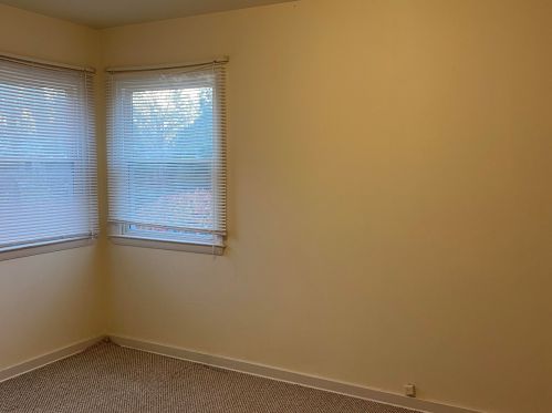 2933 Rochelle Ave, Milwaukee WI  53209-2624 exterior