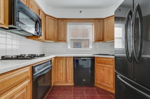 2118 9 Ave, Broadview IL 60153-1523 exterior