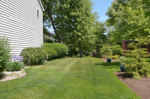 6513 Belgian Ave, Kalamazoo MI  49009-5992 exterior