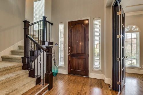 7027 Nueces Dr, Irving TX  75039-3340 exterior