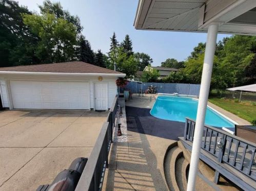 1849 Lawnel Ave, Meskegon MI 49441-3743 exterior