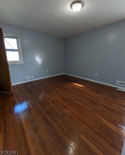 13 Evelyn Ct, Maplewood NJ  07040-3319 exterior