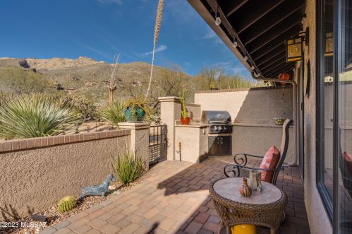 7141 Grey Fox Ln, Tucson AZ  85750-1376 exterior