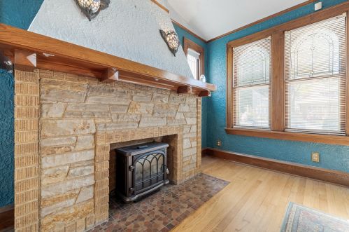 2348 56, Milwaukee WI 53219-2212 exterior