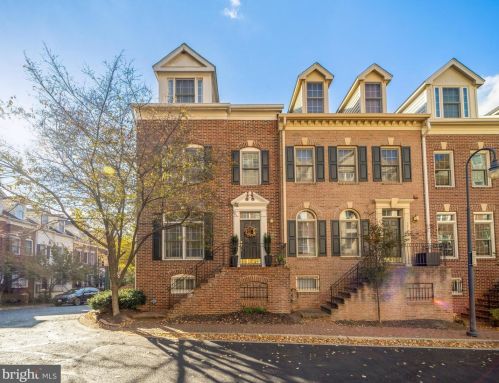 1316 Adams Ct, Arlington, VA 22201-5869