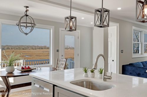 220 Bay Dr, Berkeley Township NJ 08721-3119 exterior