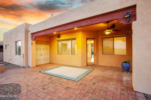 8154 Painted Feather Dr, Tucson AZ  85743-7418 exterior