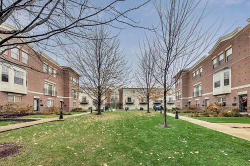 2419 75th Ave, Chicago, IL 60707-2643