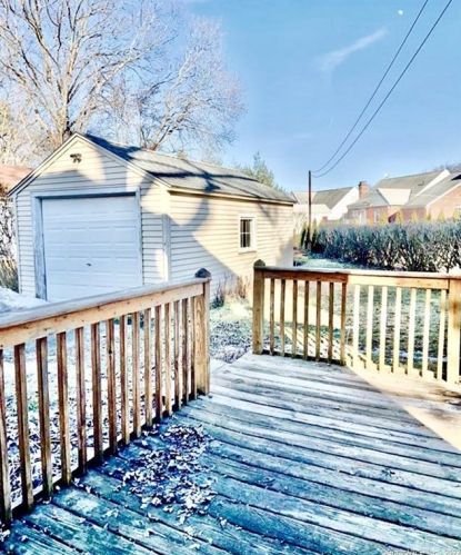 305 Mcclintock St, New Britain CT  06053-2016 exterior