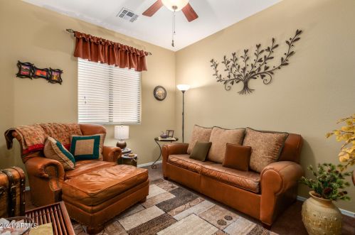 7706 24 Dr, Phoenix AZ 85041-7668 exterior