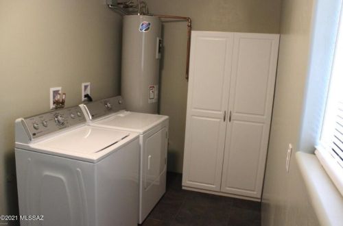 449 Lester St, Tucson AZ 85705-8923 exterior