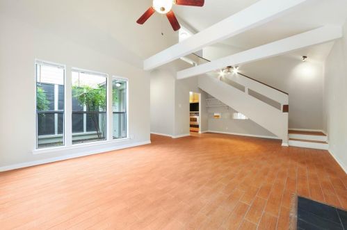 6504 Cat Creek Trl, Austin TX  78731-2664 exterior