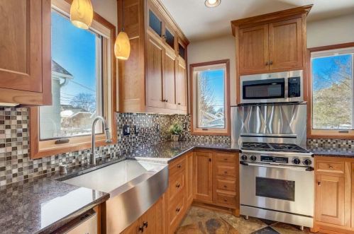 2119 Mound St, Milwaukee WI  53207-1331 exterior