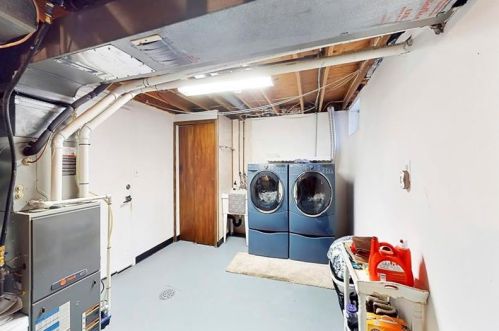 2238 Chapparal Dr, Pittsburgh PA  15239-2355 exterior