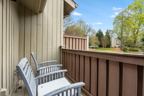 1236 Druid Knoll Dr, Atlanta GA  30319-4110 exterior