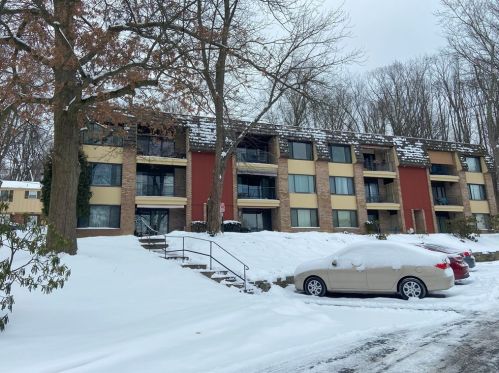 450 Abbeyville Rd, Pittsburgh PA  15228-1747 exterior