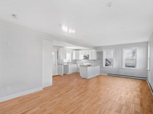 78 Penn St, Providence RI  02909-1328 exterior