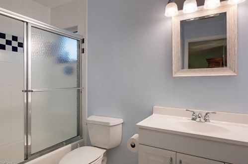 1999 Alamanda Dr, Naples FL 34102-5020 exterior