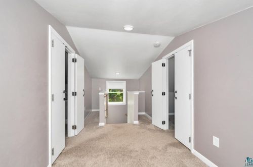 1114 Stanford Ave, Duluth MN 55811-4706 exterior