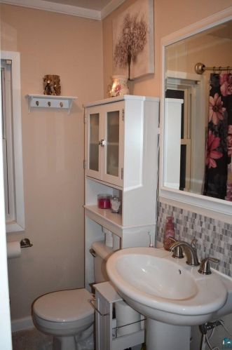 403 41 Ave, Duluth MN 55807-1549 exterior