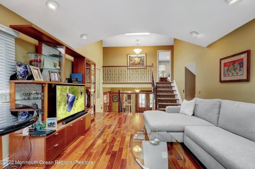 21 Georgian Bay Dr, Morganville NJ exterior