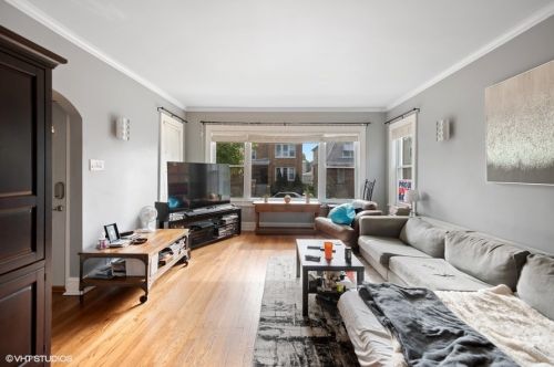 5540 Luna Ave, Chicago, IL 60630-1312